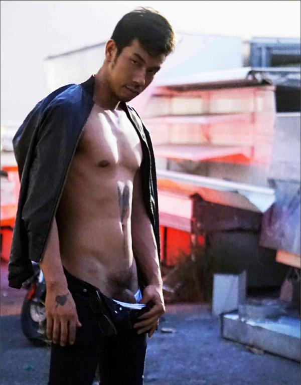 MAN-OMG-3---Guy-On-Hot-Street